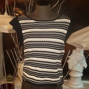 Frenchi black &white top with stripped sz med
